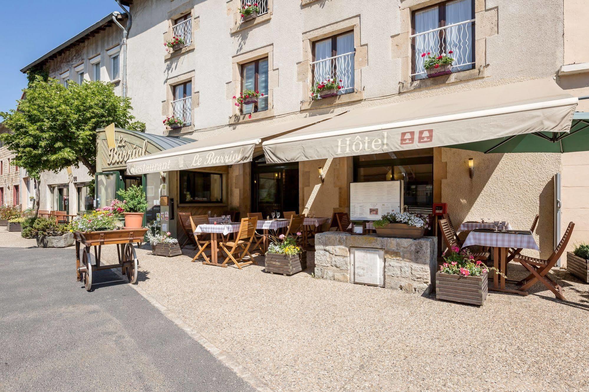 Hotel Le Barriol Saint-Julien-Chapteuil Exteriér fotografie