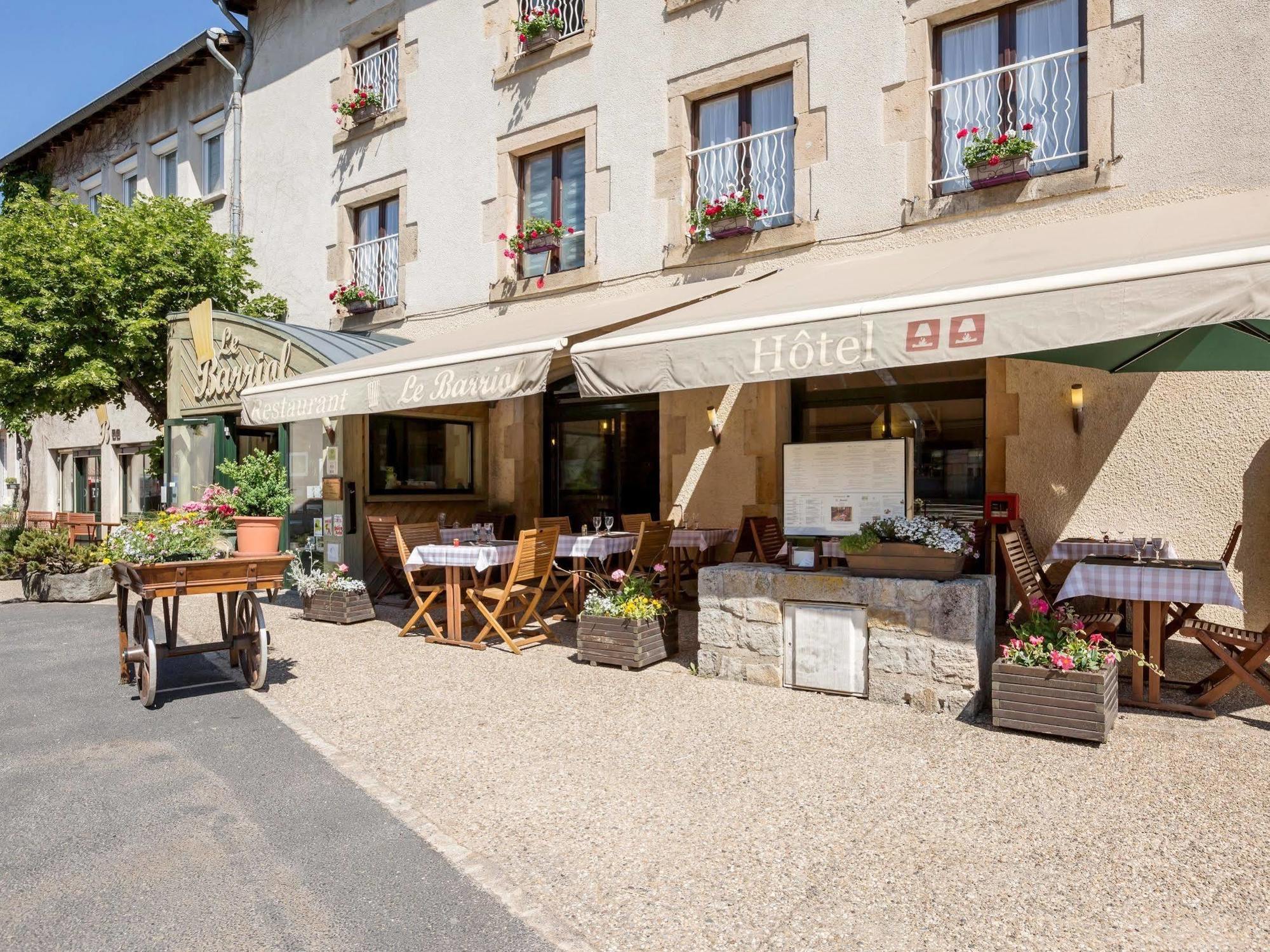 Hotel Le Barriol Saint-Julien-Chapteuil Exteriér fotografie